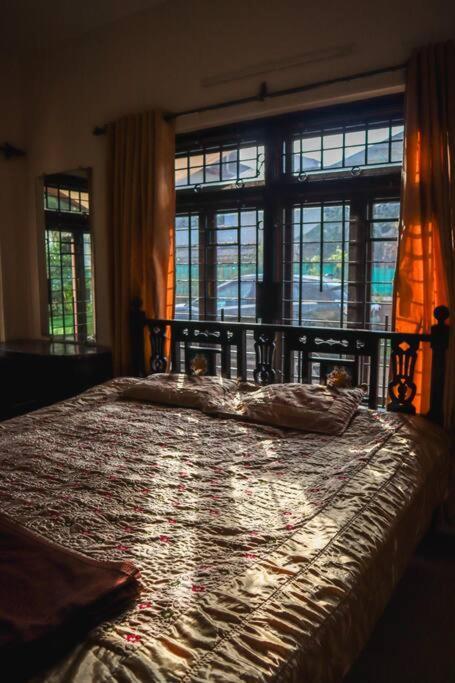 Valecha Villa Entire 4Bhkbunglow With 5000 Sq Ft Garden Lonavala Exteriör bild
