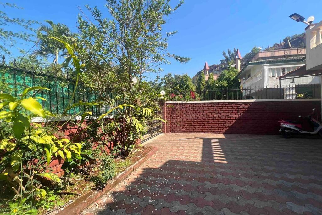 Valecha Villa Entire 4Bhkbunglow With 5000 Sq Ft Garden Lonavala Exteriör bild